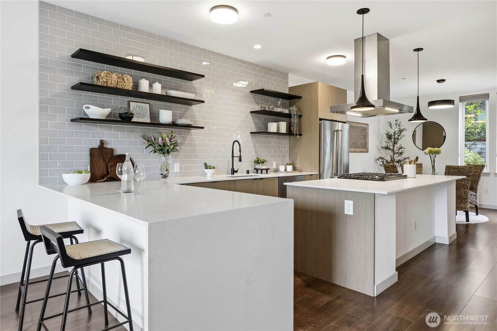 227 Ebi Lane NE, Bainbridge Island, WA 98110