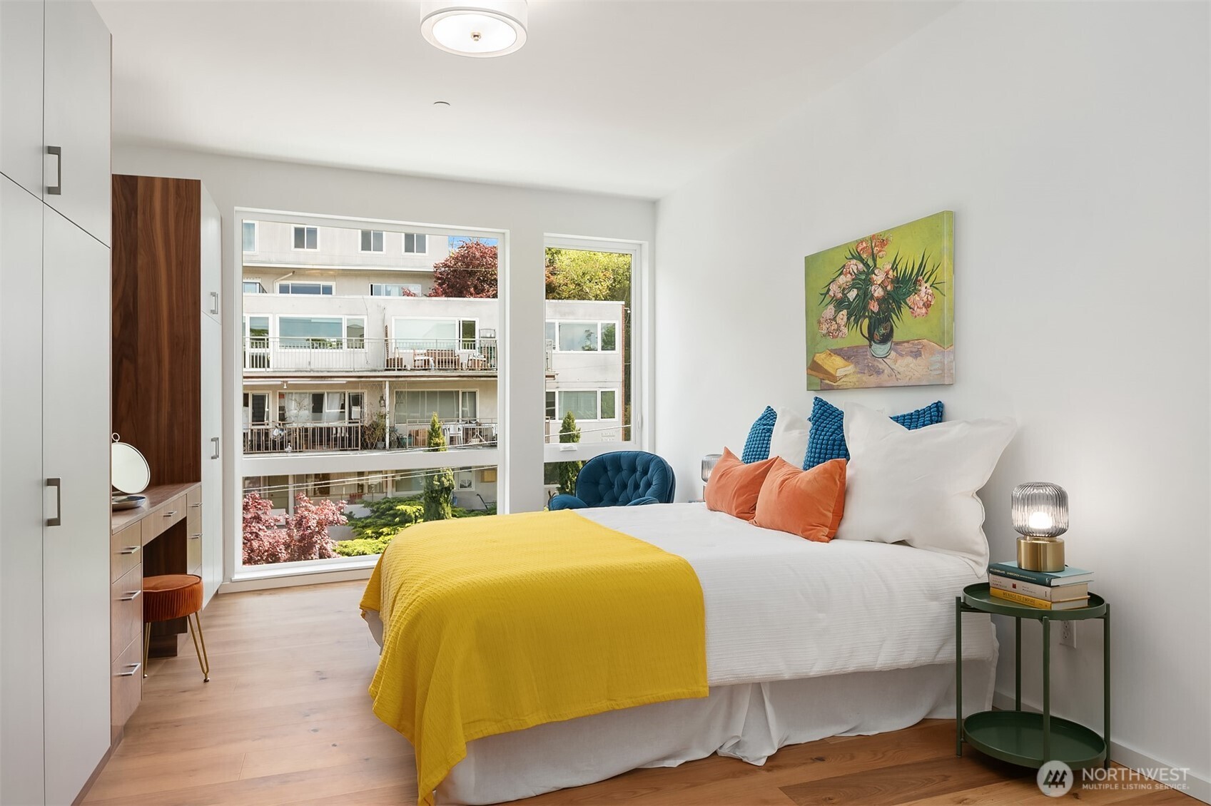 633 13th Avenue E, Seattle, WA 98102