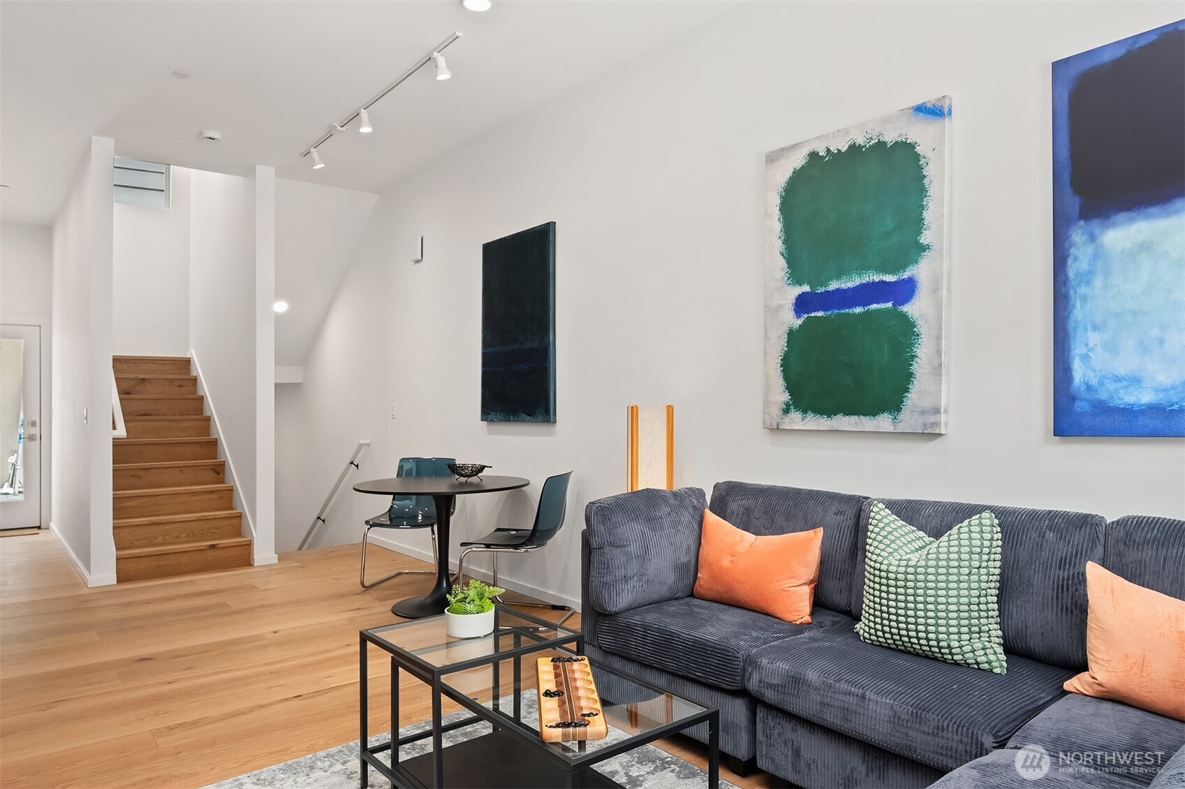 633 13th Avenue E, Seattle, WA 98102