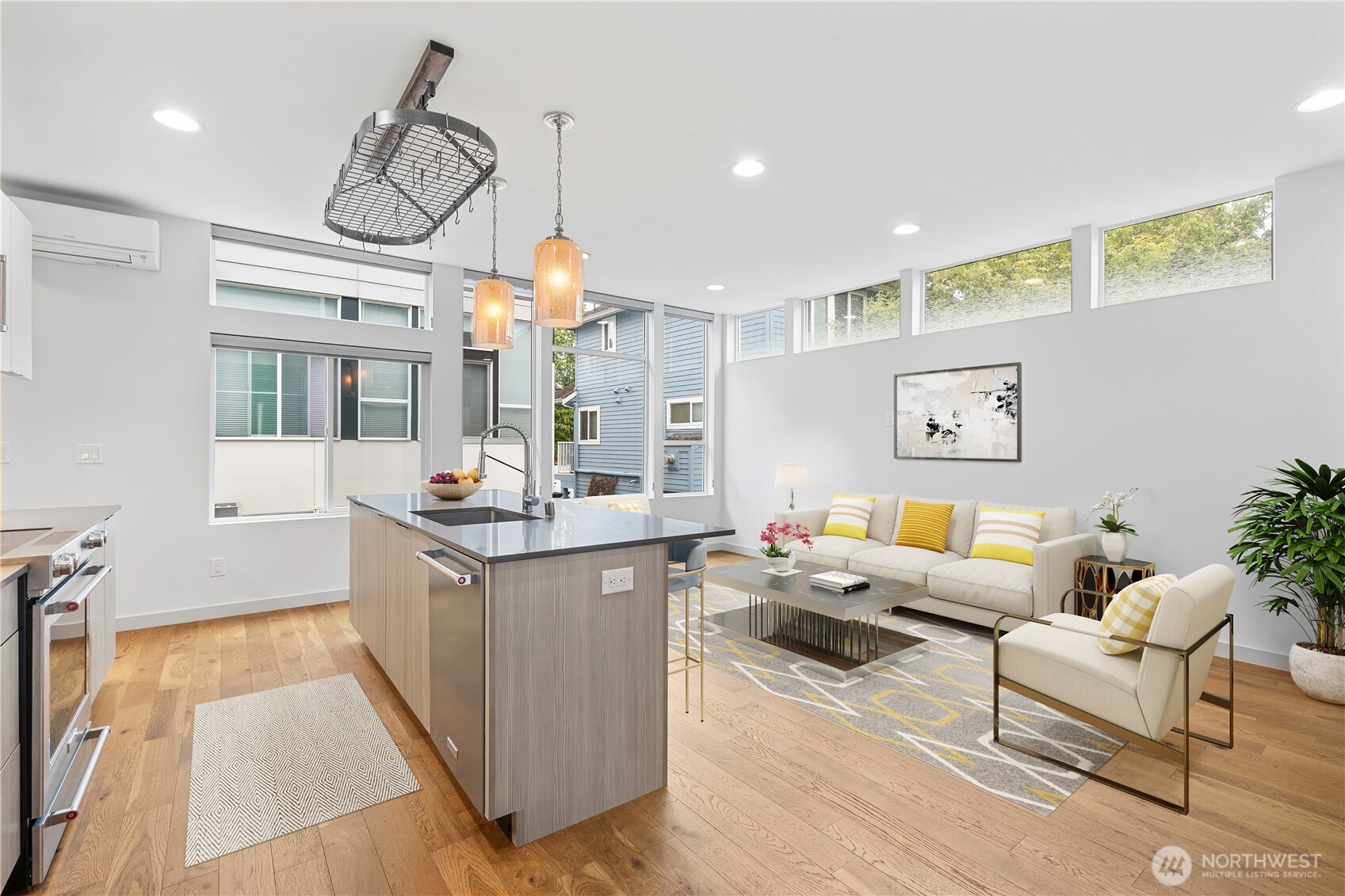 9043 C Mary Avenue NW, Seattle, WA 98117