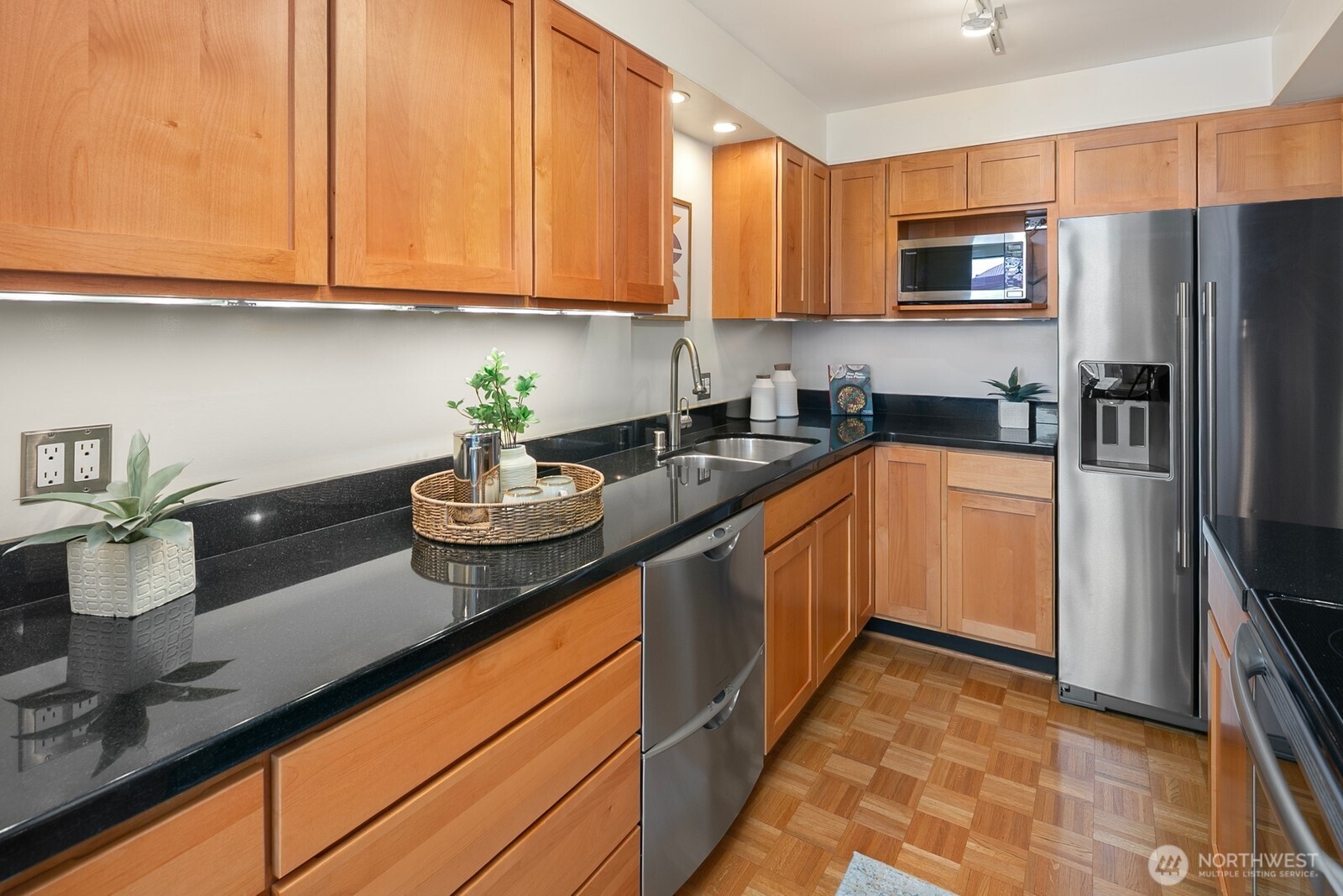 2100 3rd Avenue #1702, Seattle, WA 98121