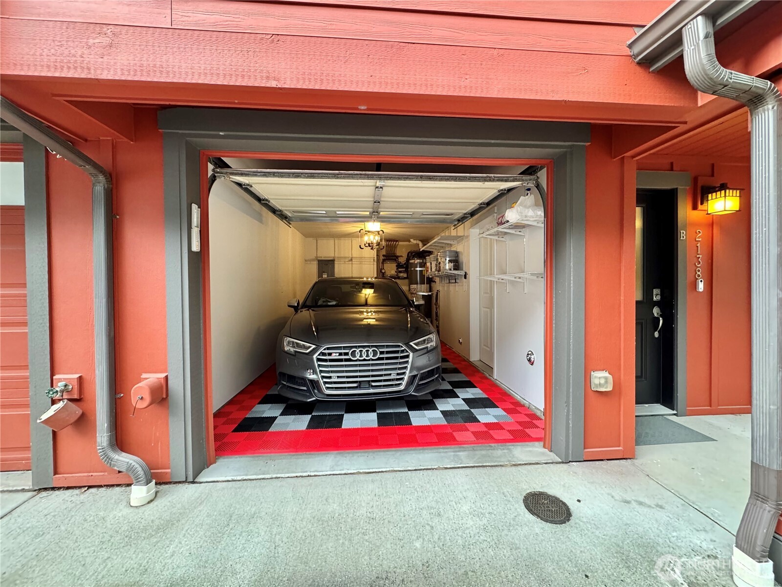 2138 N 113th Street #B, Seattle, WA 98133
