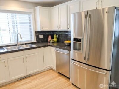 2138 N 113th Street #B, Seattle, WA 98133 - Photo 9