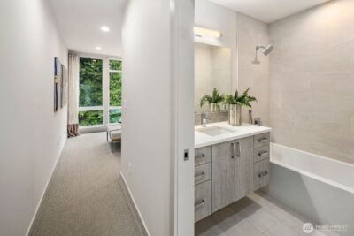 8042 35th Avenue NE #B, Seattle, WA 98115 - Photo 22