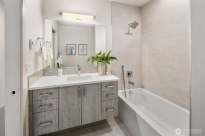 8042 35th Avenue NE #B, Seattle, WA 98115 - Photo 24