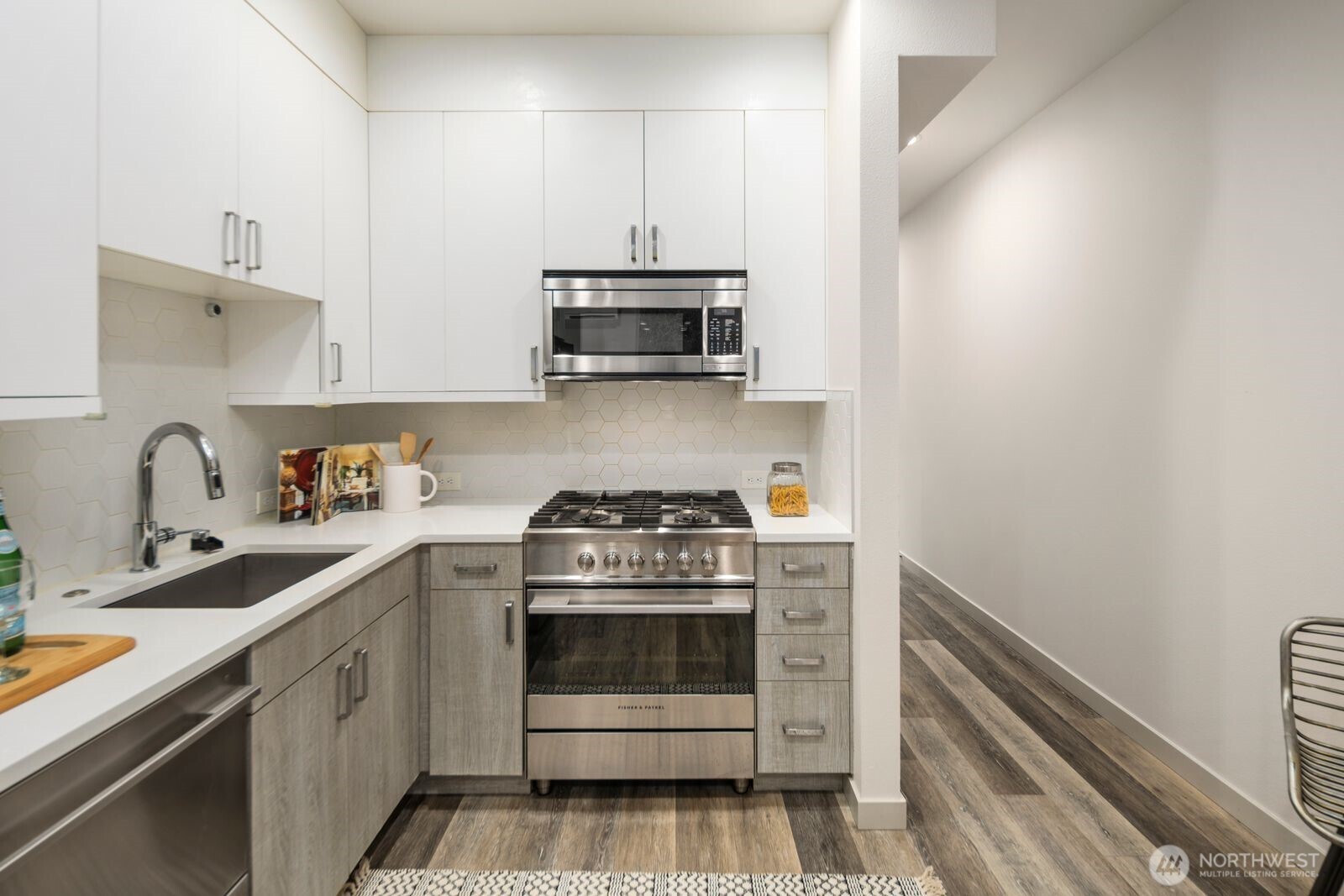 8042 35th Avenue NE #B, Seattle, WA 98115