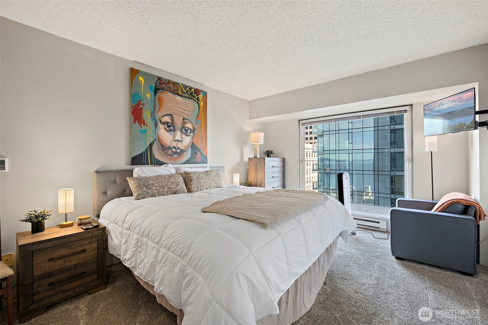 1415 2nd Avenue #1404, Seattle, WA 98101