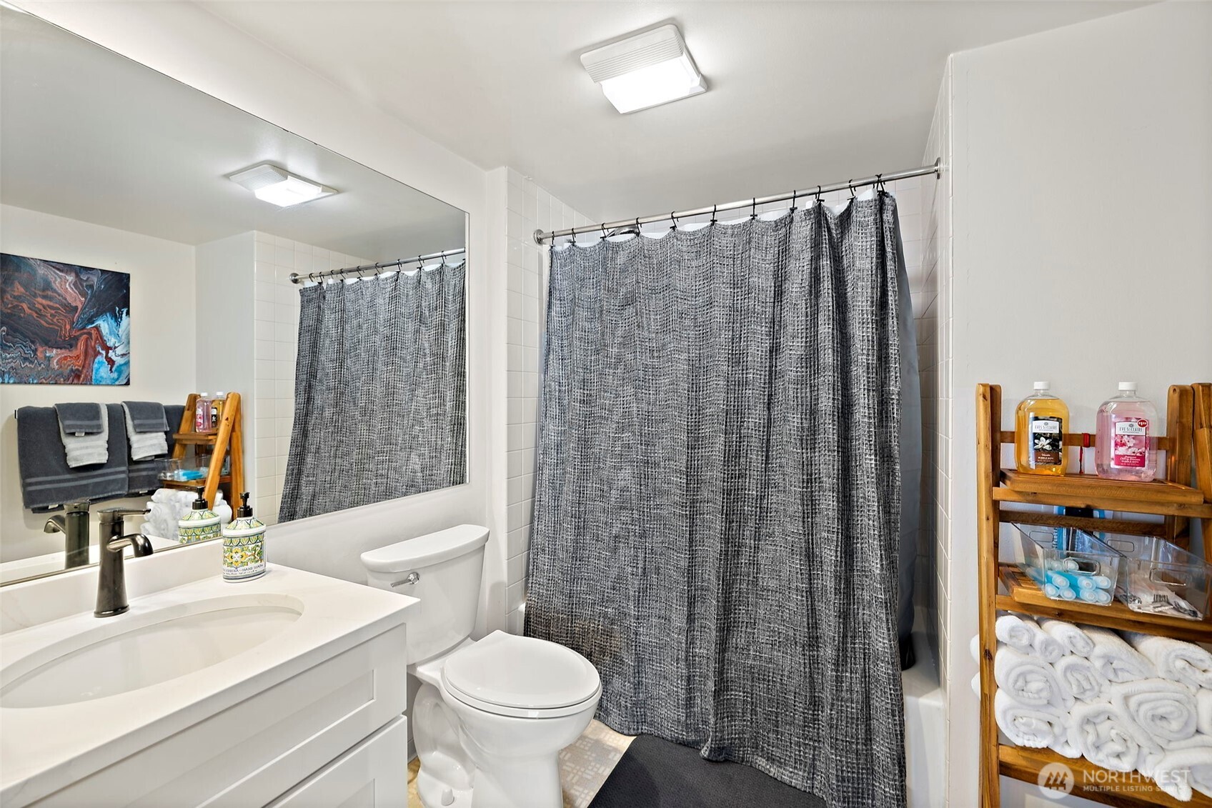 1415 2nd Avenue #1404, Seattle, WA 98101