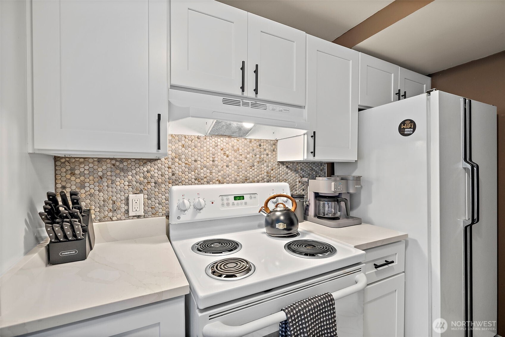 1415 2nd Avenue #1404, Seattle, WA 98101