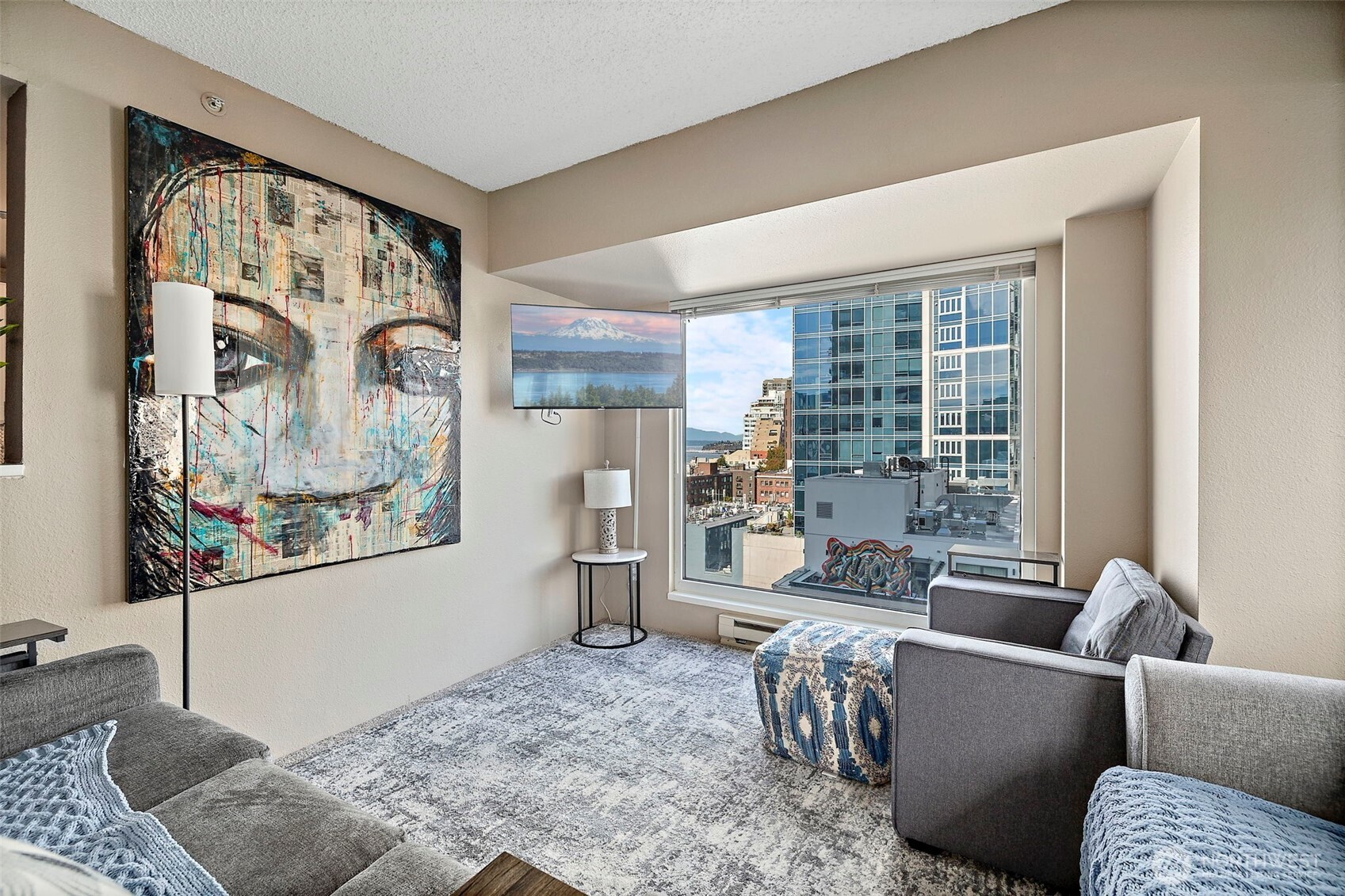 1415 2nd Avenue #1404, Seattle, WA 98101