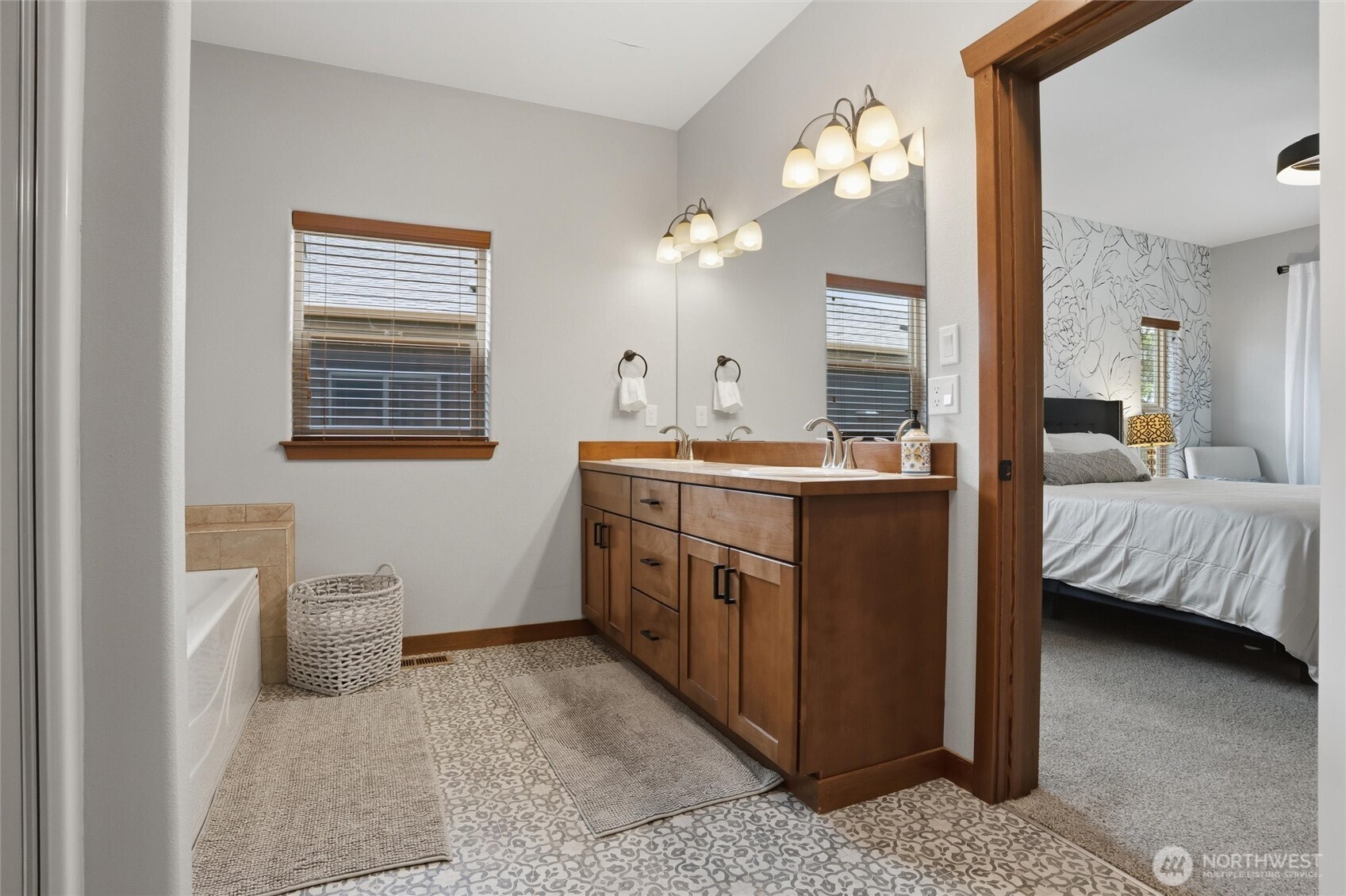 5124 NW Cannon Circle , Silverdale, WA 98383
