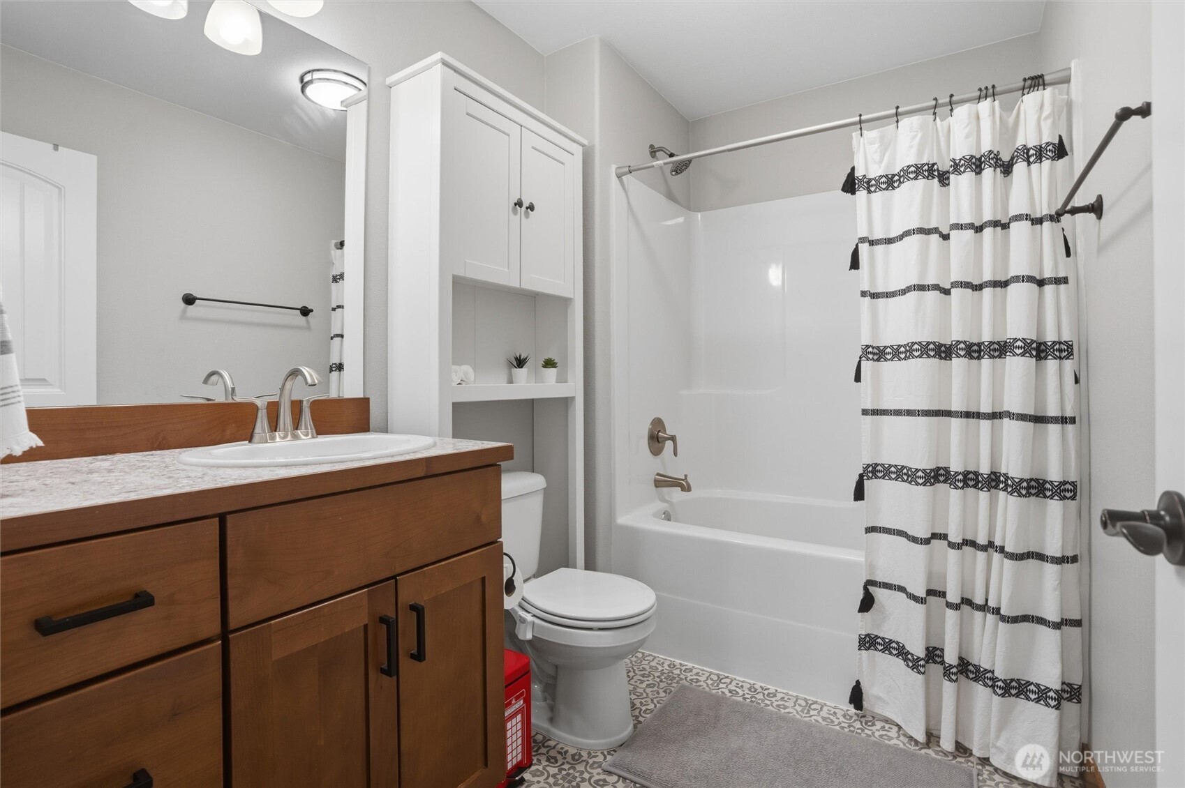 5124 NW Cannon Circle , Silverdale, WA 98383