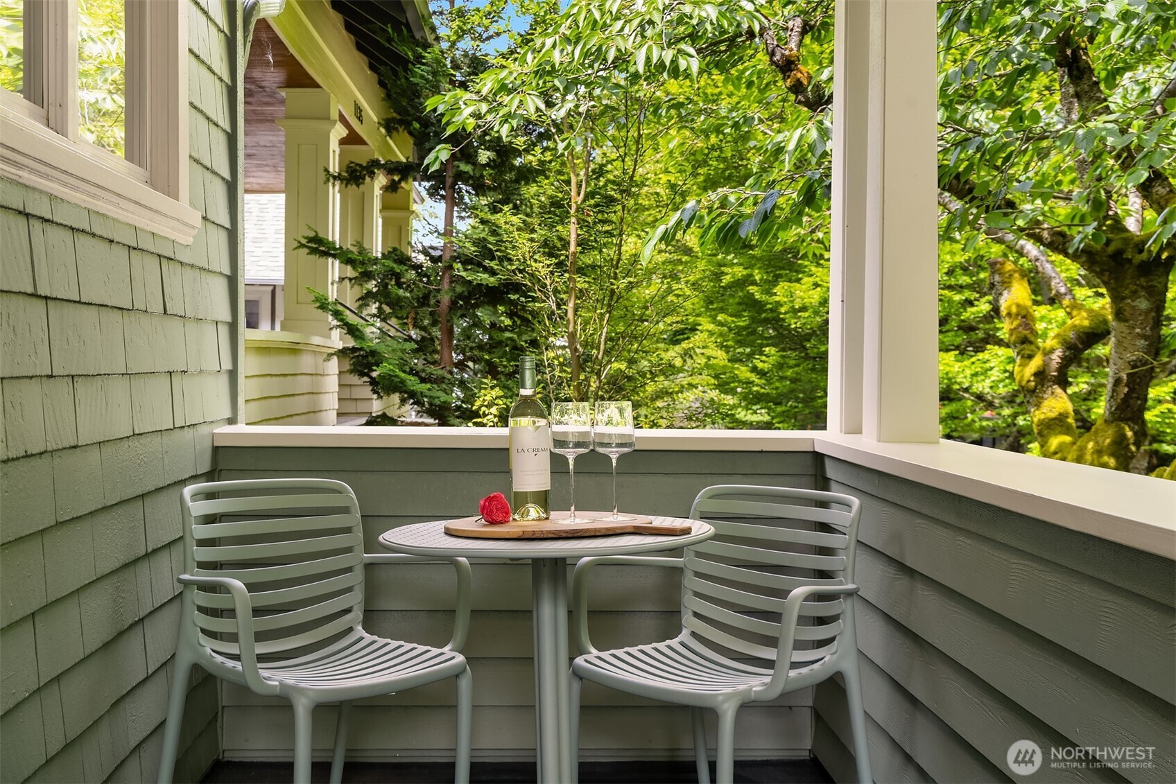 1131 19th Avenue E, Seattle, WA 98112