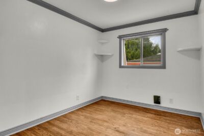 10820 Lake Ridge Drive S, Seattle, WA 98178 - Photo 12