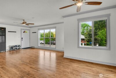 10820 Lake Ridge Drive S, Seattle, WA 98178 - Photo 3