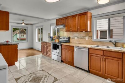 10820 Lake Ridge Drive S, Seattle, WA 98178 - Photo 8