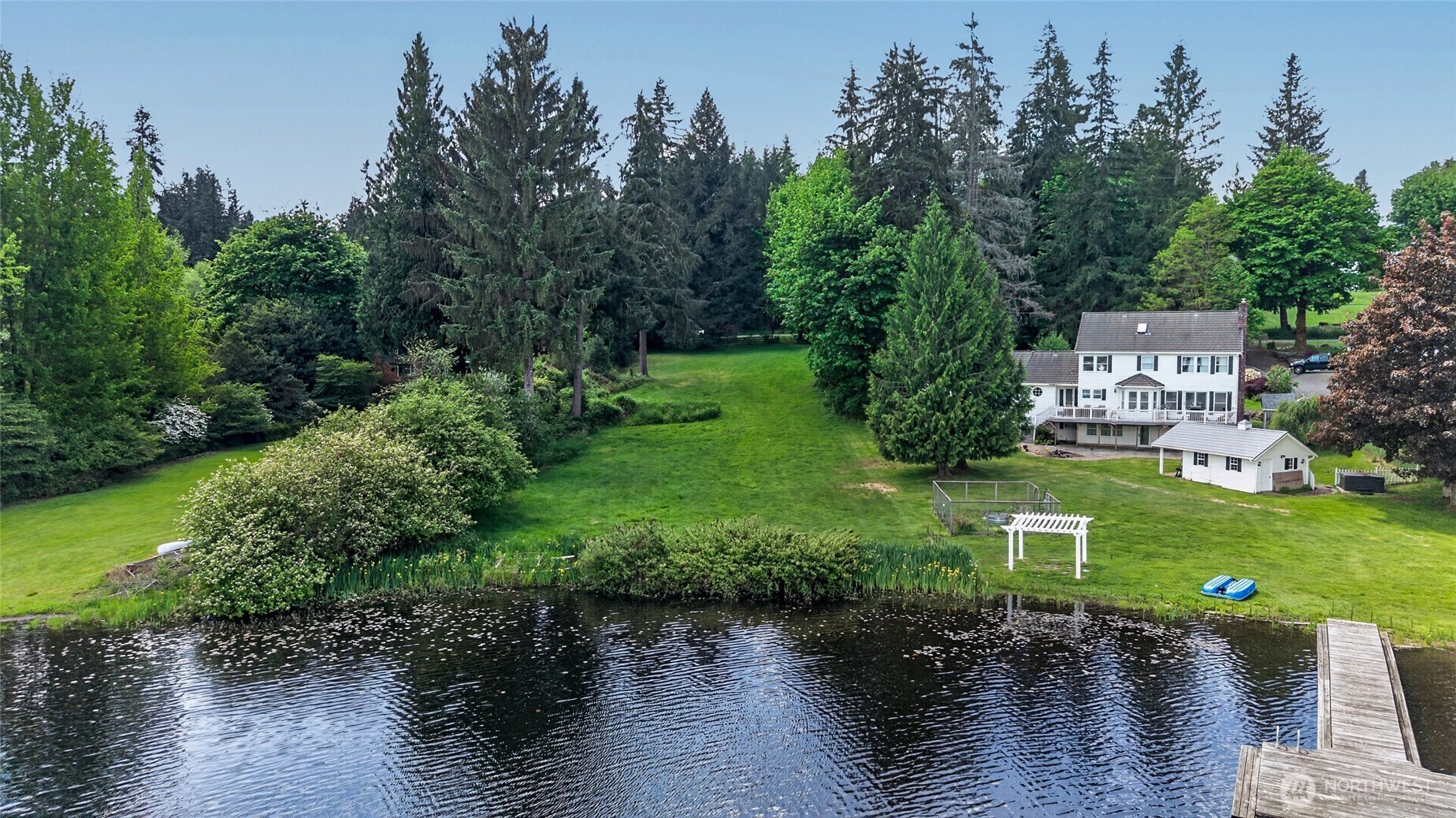 107 XX W Lake Joy Drive NE, Carnation, WA 98014