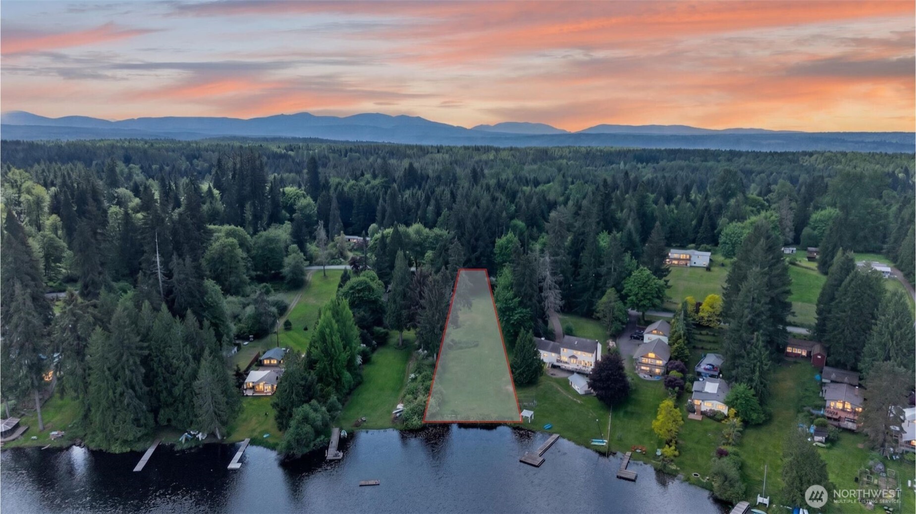 107 XX W Lake Joy Drive NE, Carnation, WA 98014