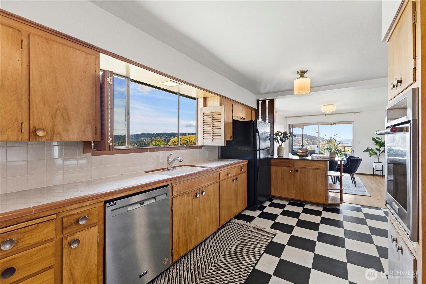 18014 58th Ave NE , Kenmore, WA 98028