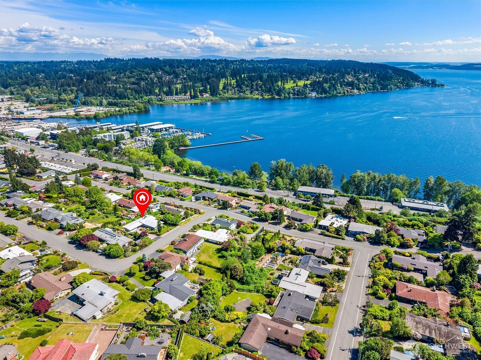 18014 58th Ave NE , Kenmore, WA 98028