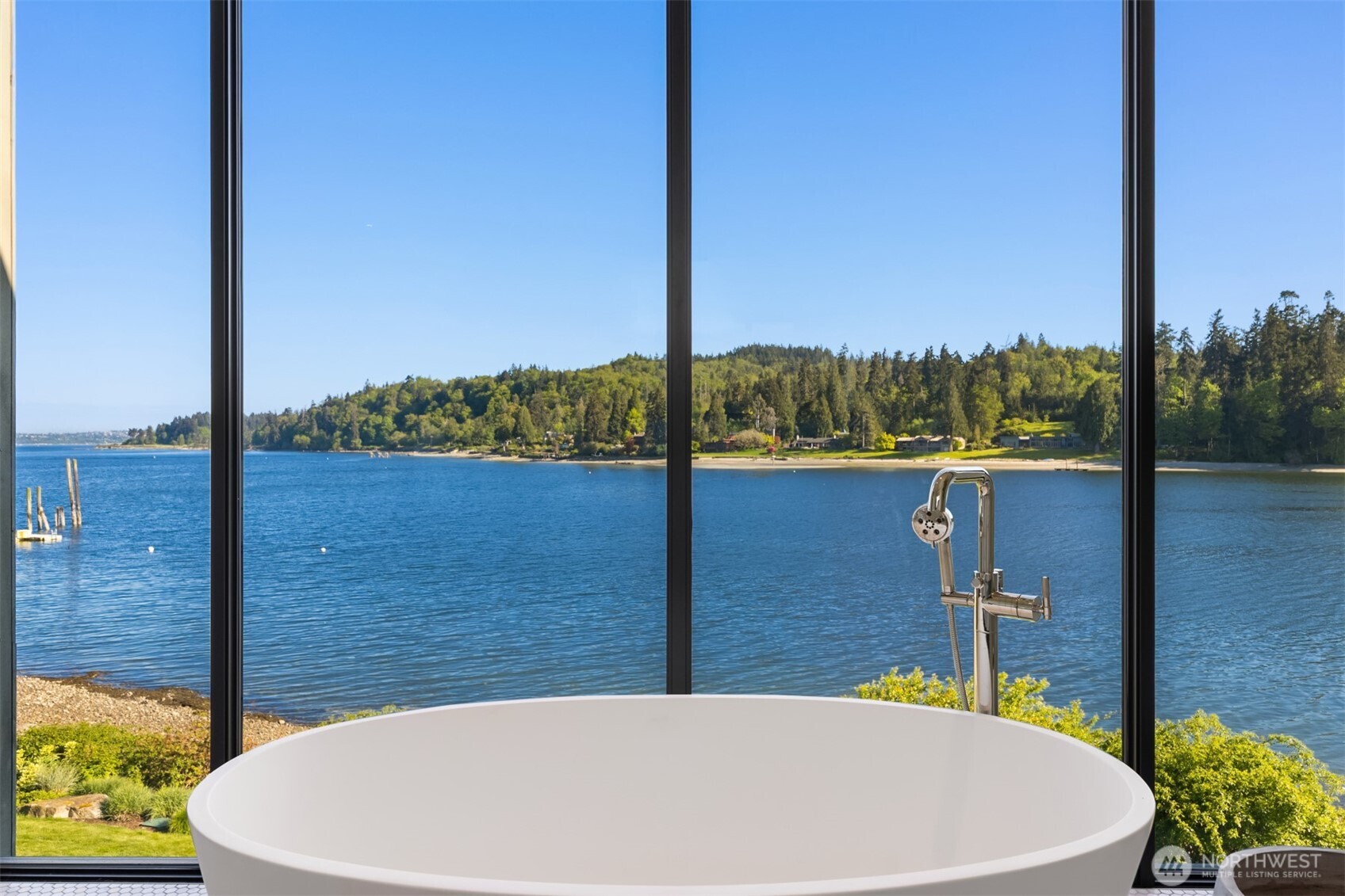 10555 NE Seaborn Road , Bainbridge Island, WA 98110