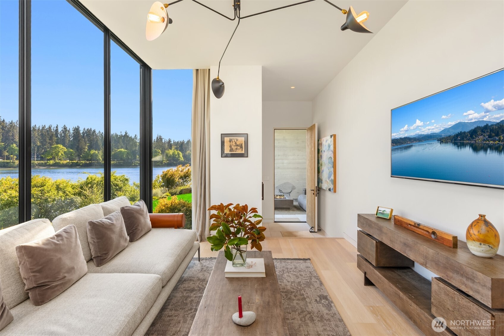 10555 NE Seaborn Road , Bainbridge Island, WA 98110