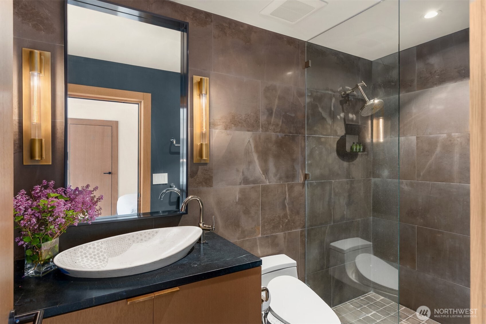 10555 NE Seaborn Road , Bainbridge Island, WA 98110