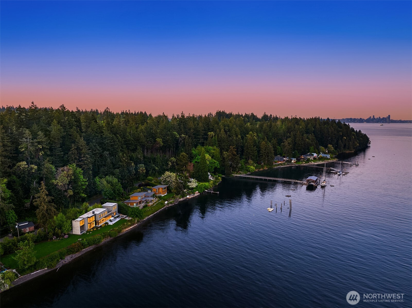 10555 NE Seaborn Road , Bainbridge Island, WA 98110