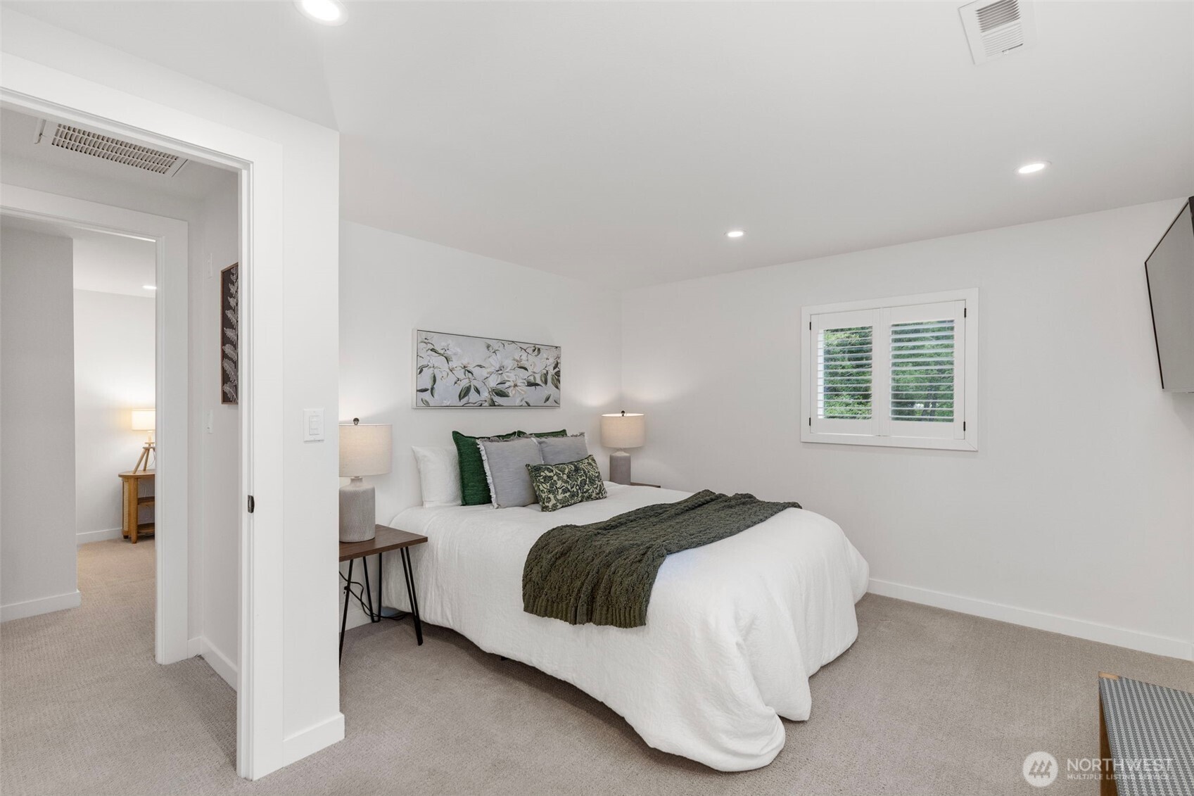 27660 Beham Street NW, Poulsbo, WA 98370
