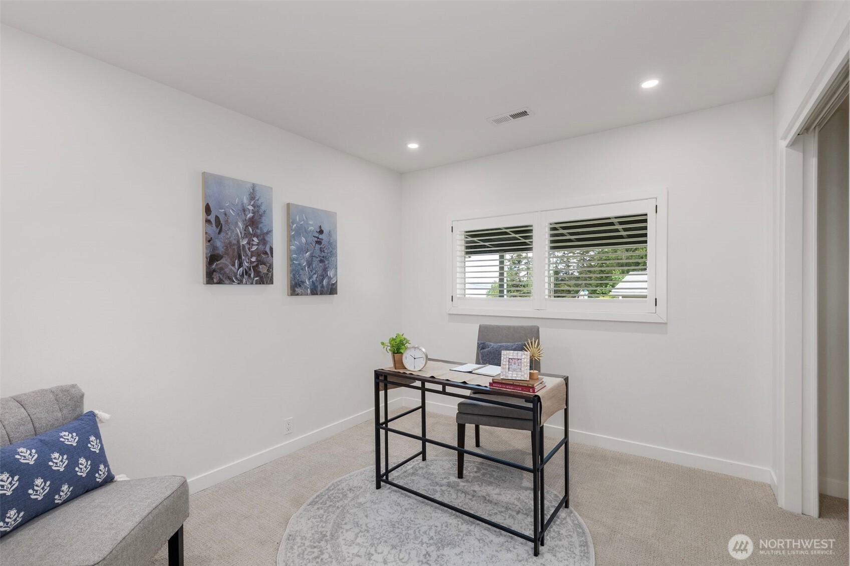 27660 Beham Street NW, Poulsbo, WA 98370