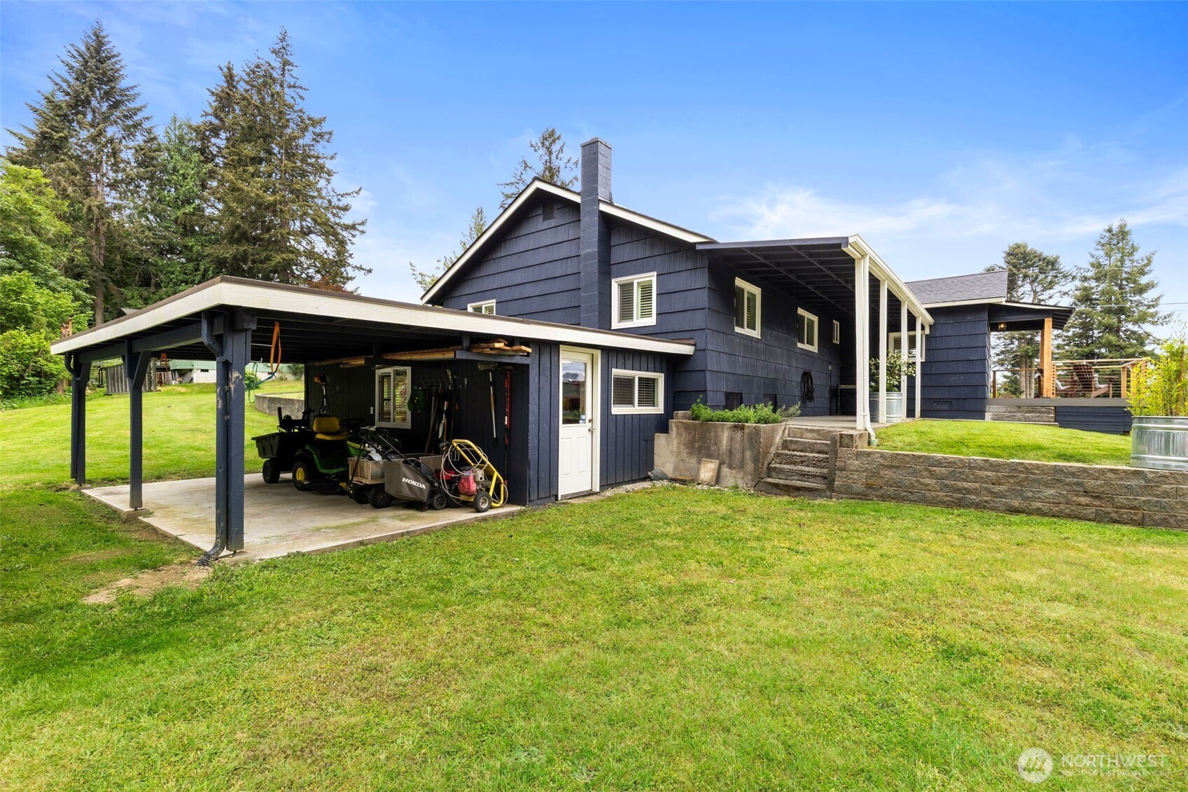 27660 Beham Street NW, Poulsbo, WA 98370