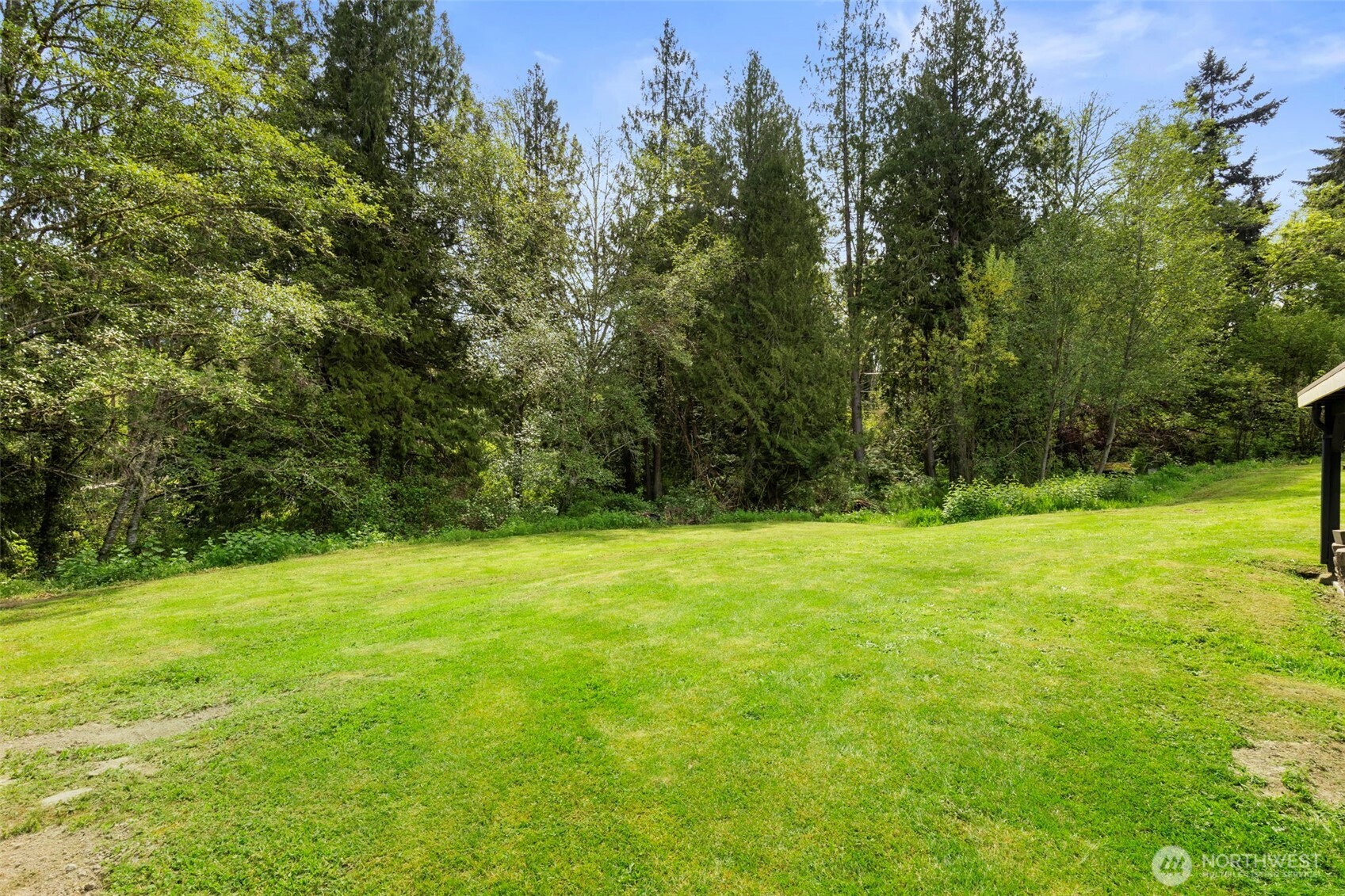 27660 Beham Street NW, Poulsbo, WA 98370