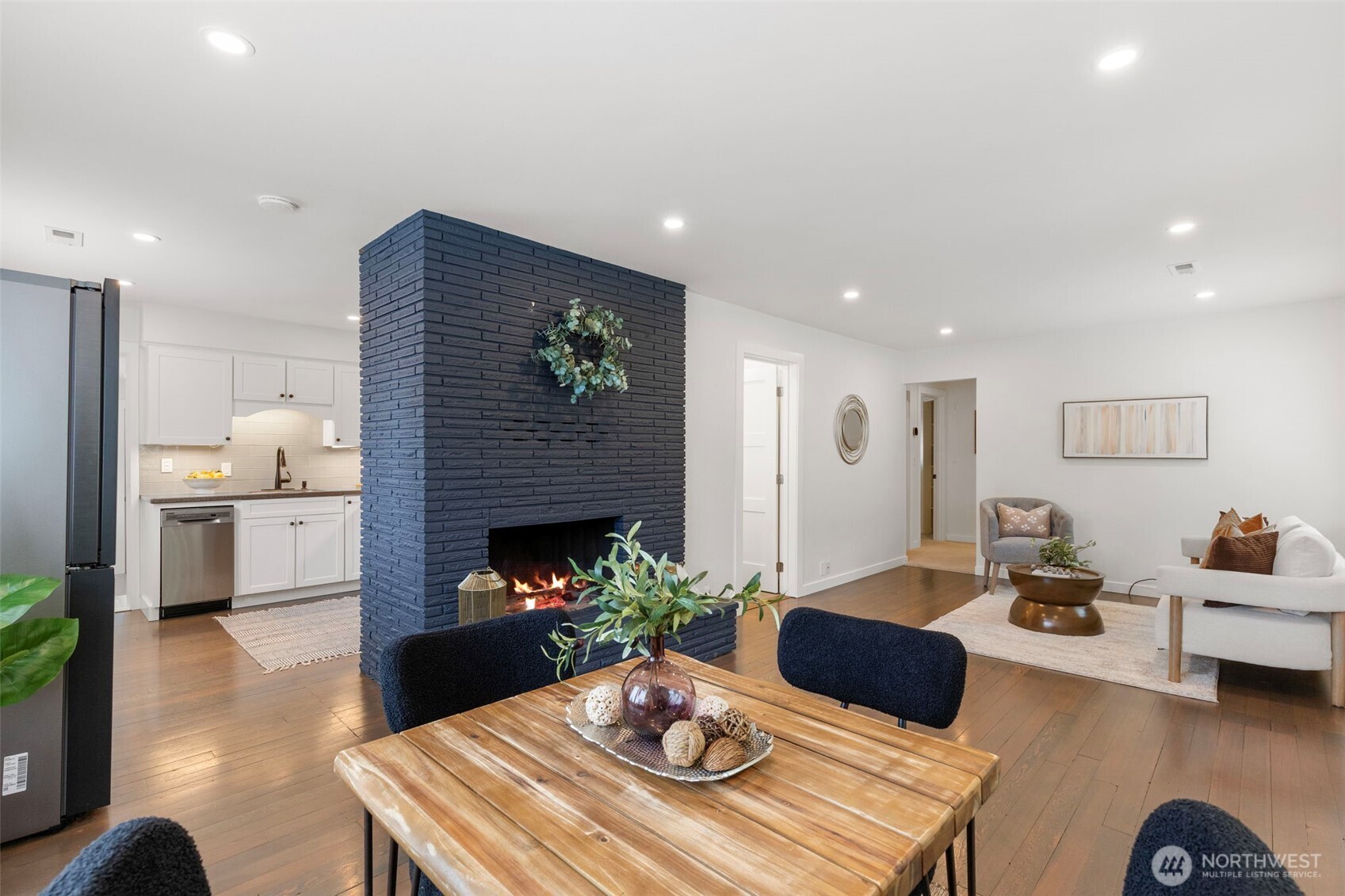 27660 Beham Street NW, Poulsbo, WA 98370