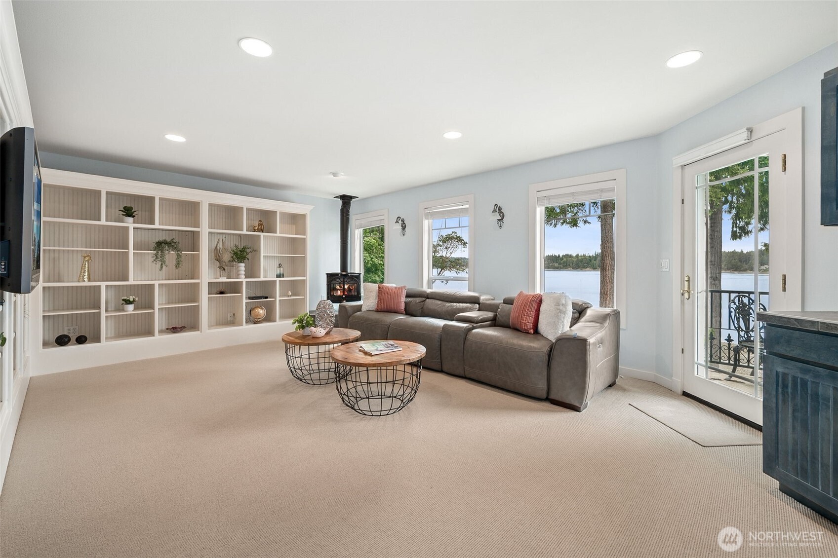 3538 Sunset Beach Drive NW, Olympia, WA 98502