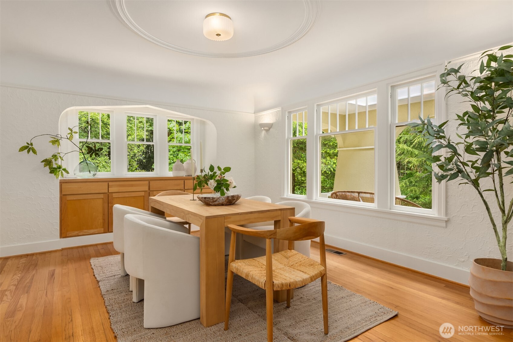 14864 Sivertson Road NE, Bainbridge Island, WA 98110