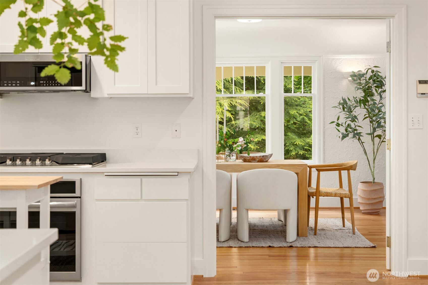 14864 Sivertson Road NE, Bainbridge Island, WA 98110