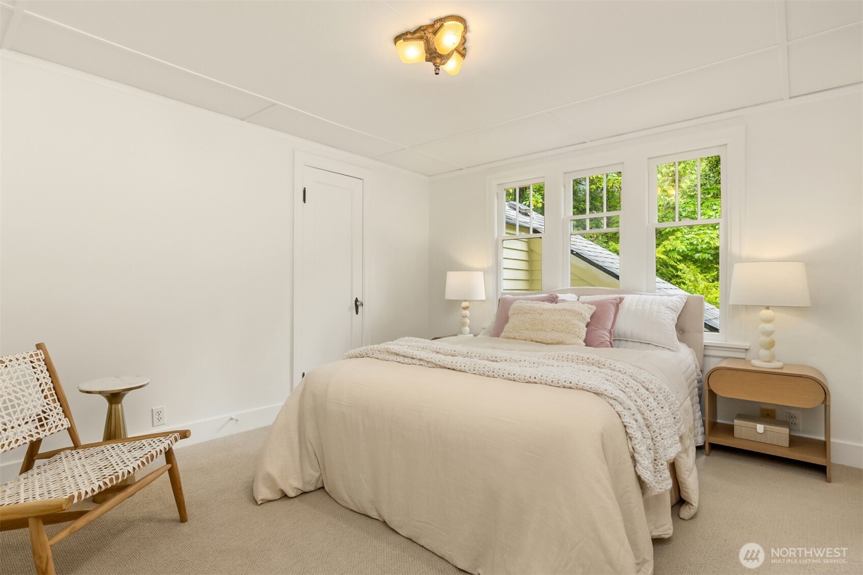 14864 Sivertson Road NE, Bainbridge Island, WA 98110