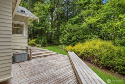 14864 Sivertson Road NE, Bainbridge Island, WA 98110 - Photo 28