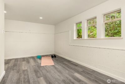 14864 Sivertson Road NE, Bainbridge Island, WA 98110 - Photo 30