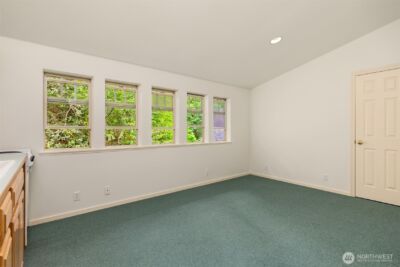 14864 Sivertson Road NE, Bainbridge Island, WA 98110 - Photo 31