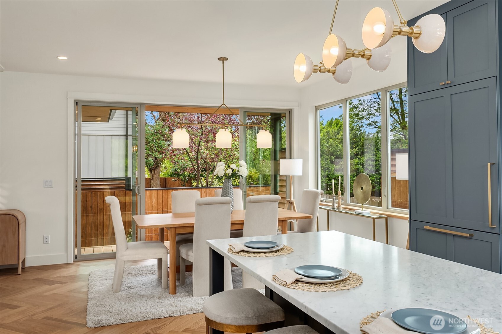 6913 30th Avenue NW, Seattle, WA 98117