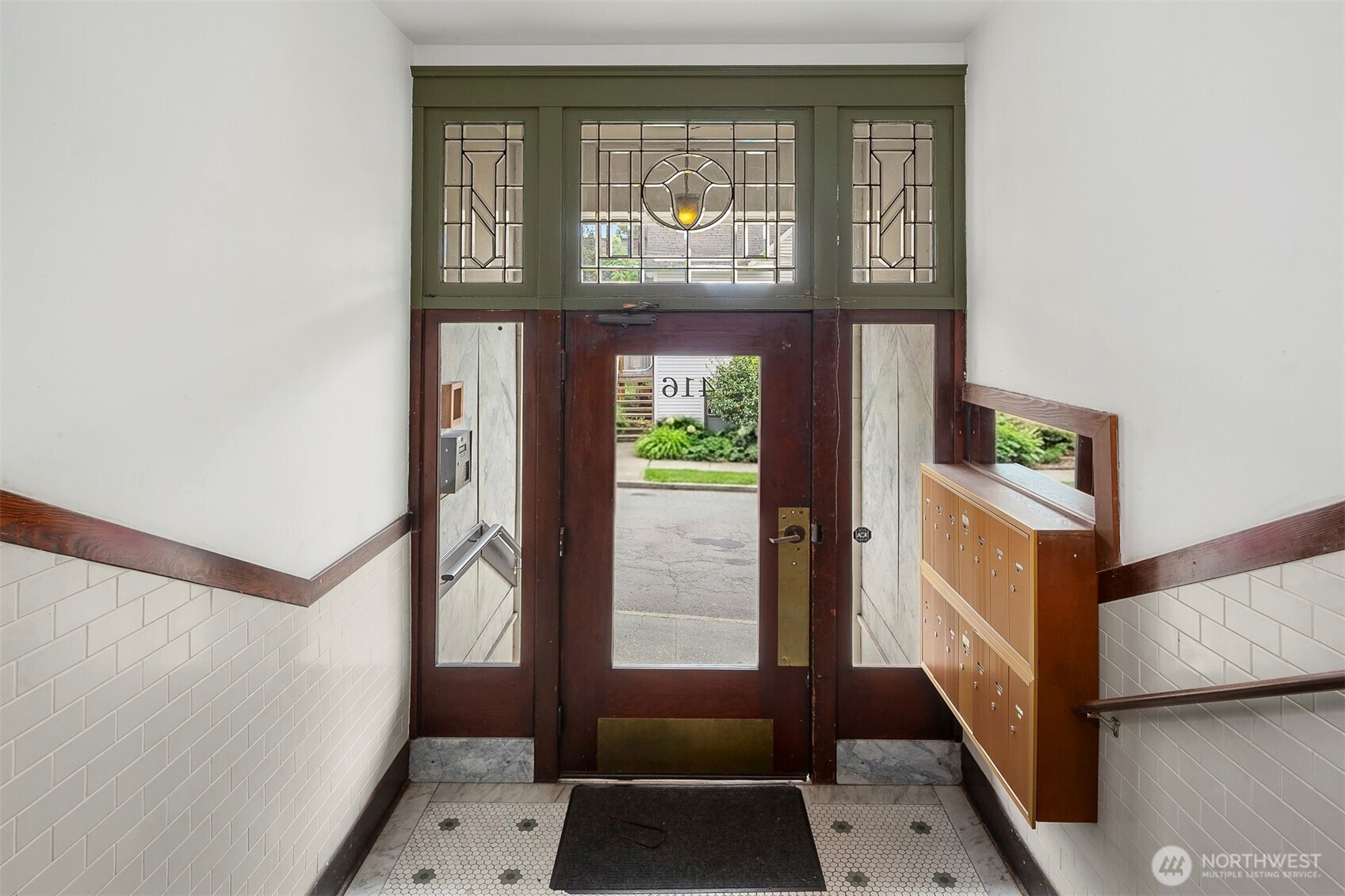 416 E Roy Street #H, Seattle, WA 98102