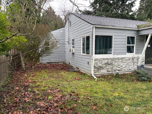 11704 40th Avenue NE, Seattle, WA 98125