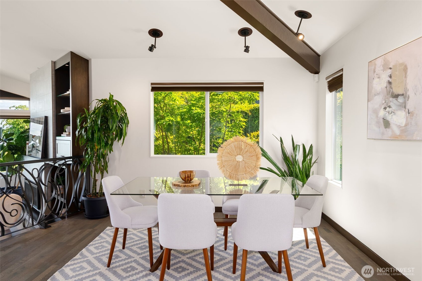 10847 Bill Point Bluff NE, Bainbridge Island, WA 98110