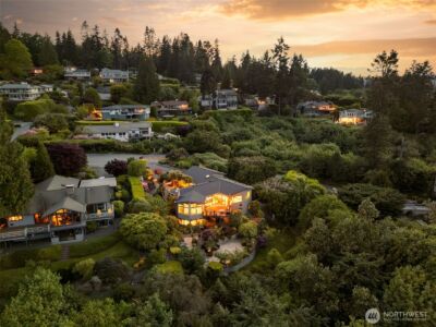 10847 Bill Point Bluff NE, Bainbridge Island, WA 98110 - Photo 2