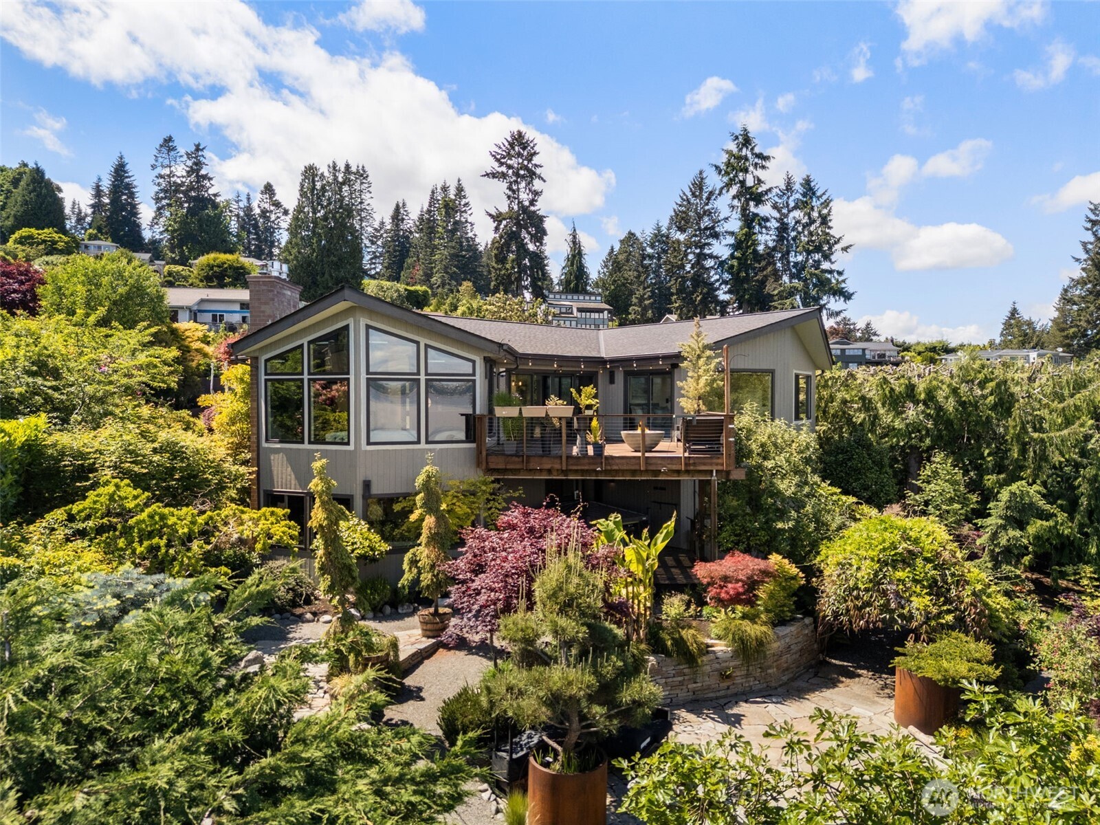 10847 Bill Point Bluff NE, Bainbridge Island, WA 98110