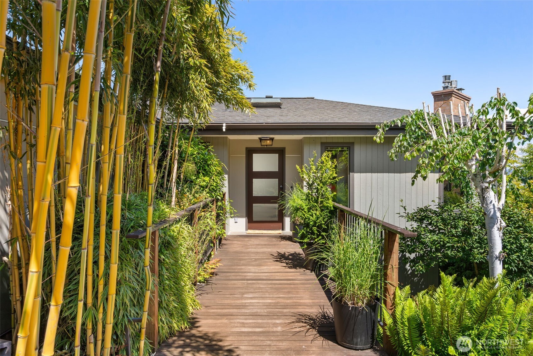 10847 Bill Point Bluff NE, Bainbridge Island, WA 98110