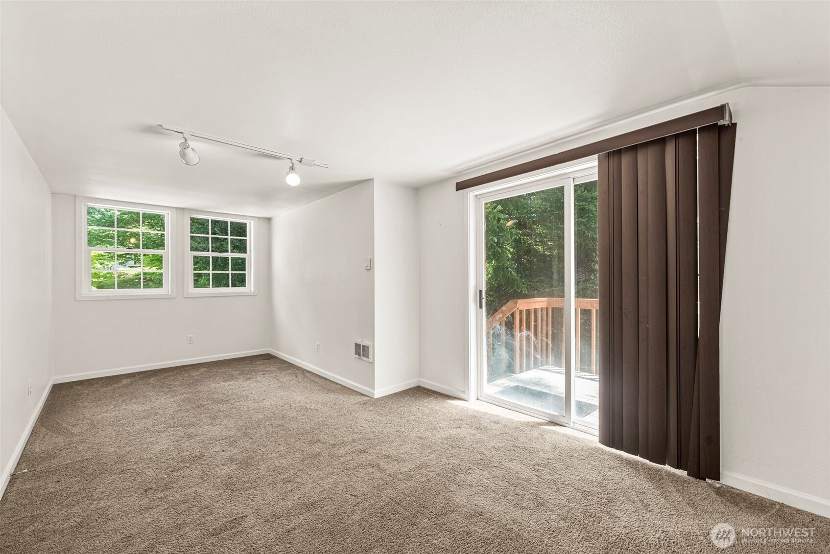 5420 Hawks Prairie Road NE, Olympia, WA 98516
