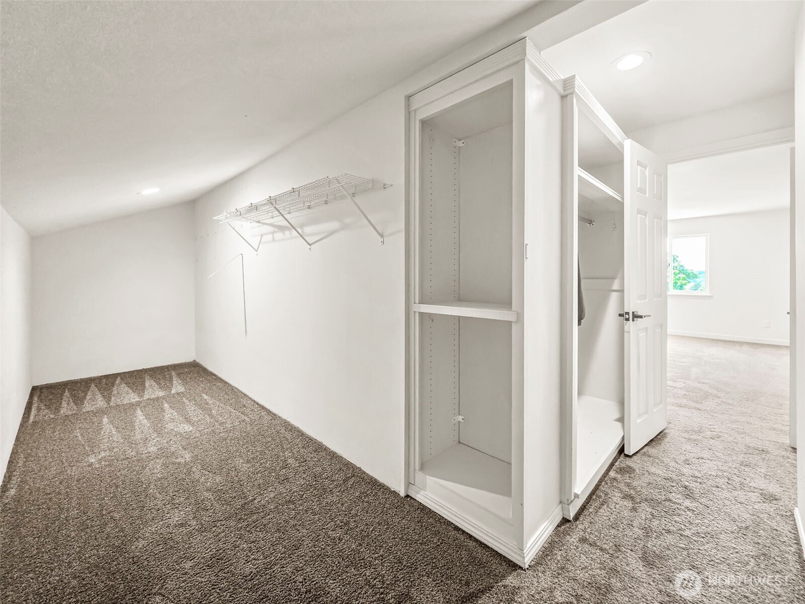 5420 Hawks Prairie Road NE, Olympia, WA 98516
