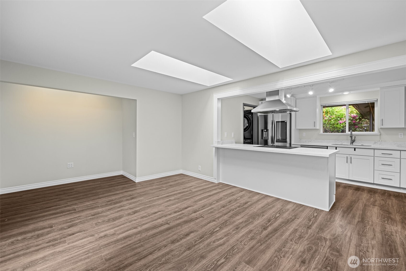 2157 N 122nd Street , Seattle, WA 98133